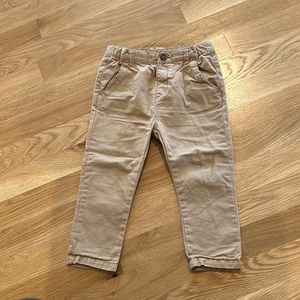Zara khaki boys pants. Size 18-24